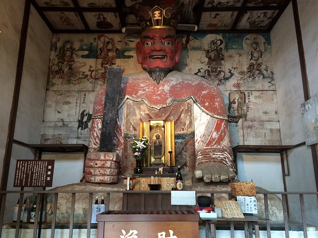 川中島合戦ゆかりの典厩寺には日本一大きい閻魔大王像があった