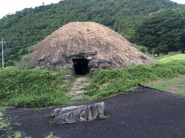 見よ！この雄大なる古墳群を！長野市松代町にある大室古墳群は一見の価値がある場所だった