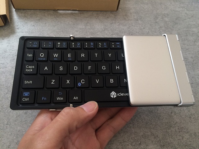 iPad mini4でブログを書くために、折りたたみBluetoothキーボードを買ってみた感想