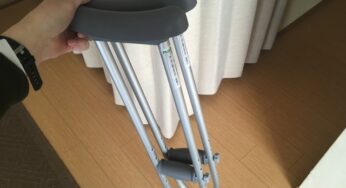 繰り返す椎間板ヘルニアとの戦いにマイ松葉杖を買ってみたら大満足。