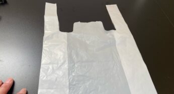 【ライフハック】スーパーのビニール袋、カサカサの手でも簡単に開く方法